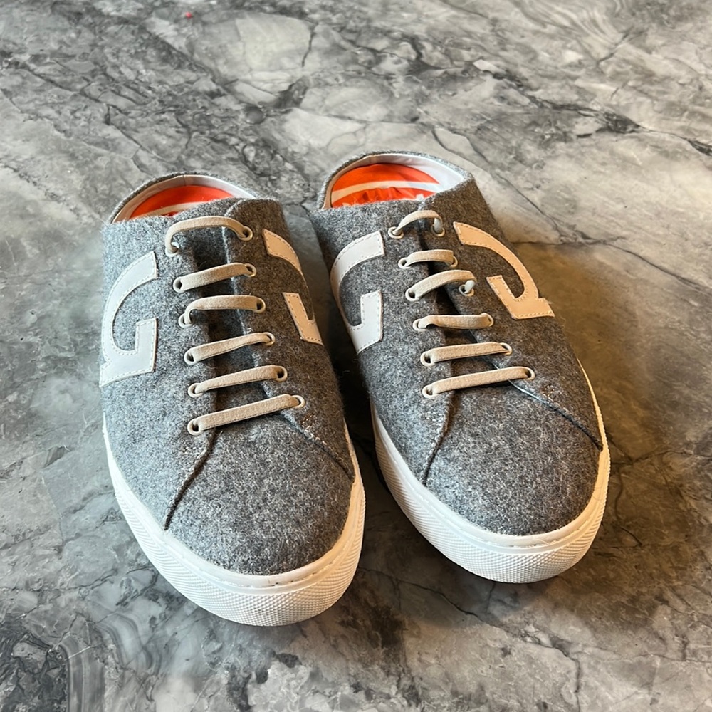 Men’s G/ Fore leather and felt  slide sneaker. Size 10.5. No-tie laces.